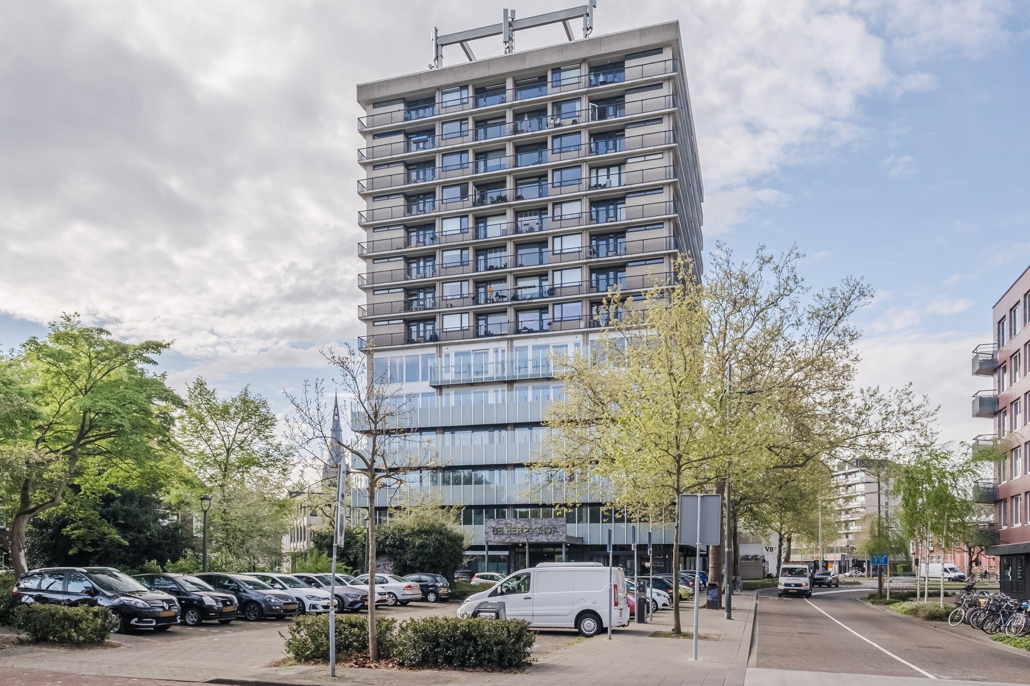 Eindhoven – Hertog Hendrik van Brabantplein 19W