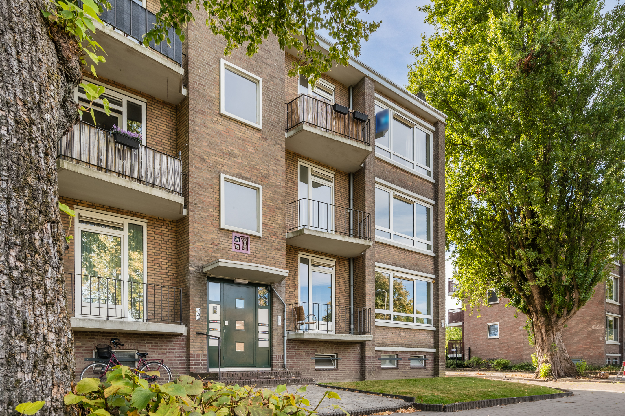 Eindhoven – Karel de Grotelaan 91